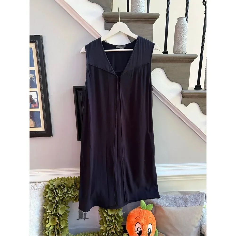 Vince Black Sleeveless Shift Dress sz L